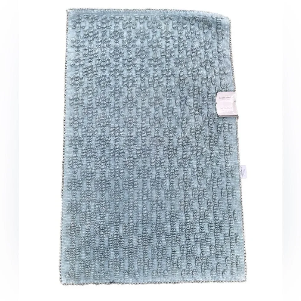 Threshold Quality Design Bath Rug. 20”x34”